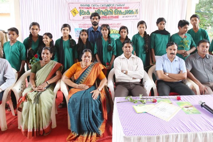 Itoozhi-Ayurveda-Foundations-Harithayanam-wins-the-Best-Model-in-Environmental-Initiative-from-the-Govt-of-Kerala-2-720x480