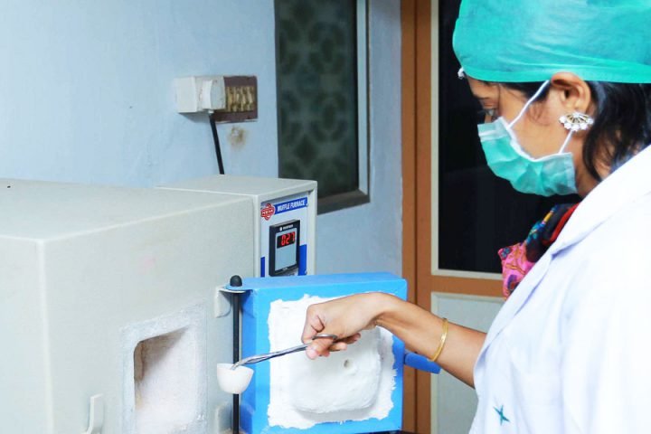 Itoozhi-Ayurveda-Research-Development-Section